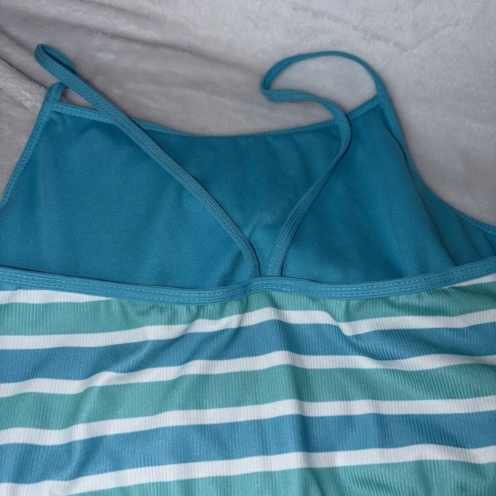 Hurley large 14